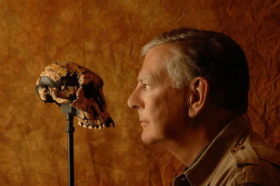 Donald Johanson with the Lucy skull